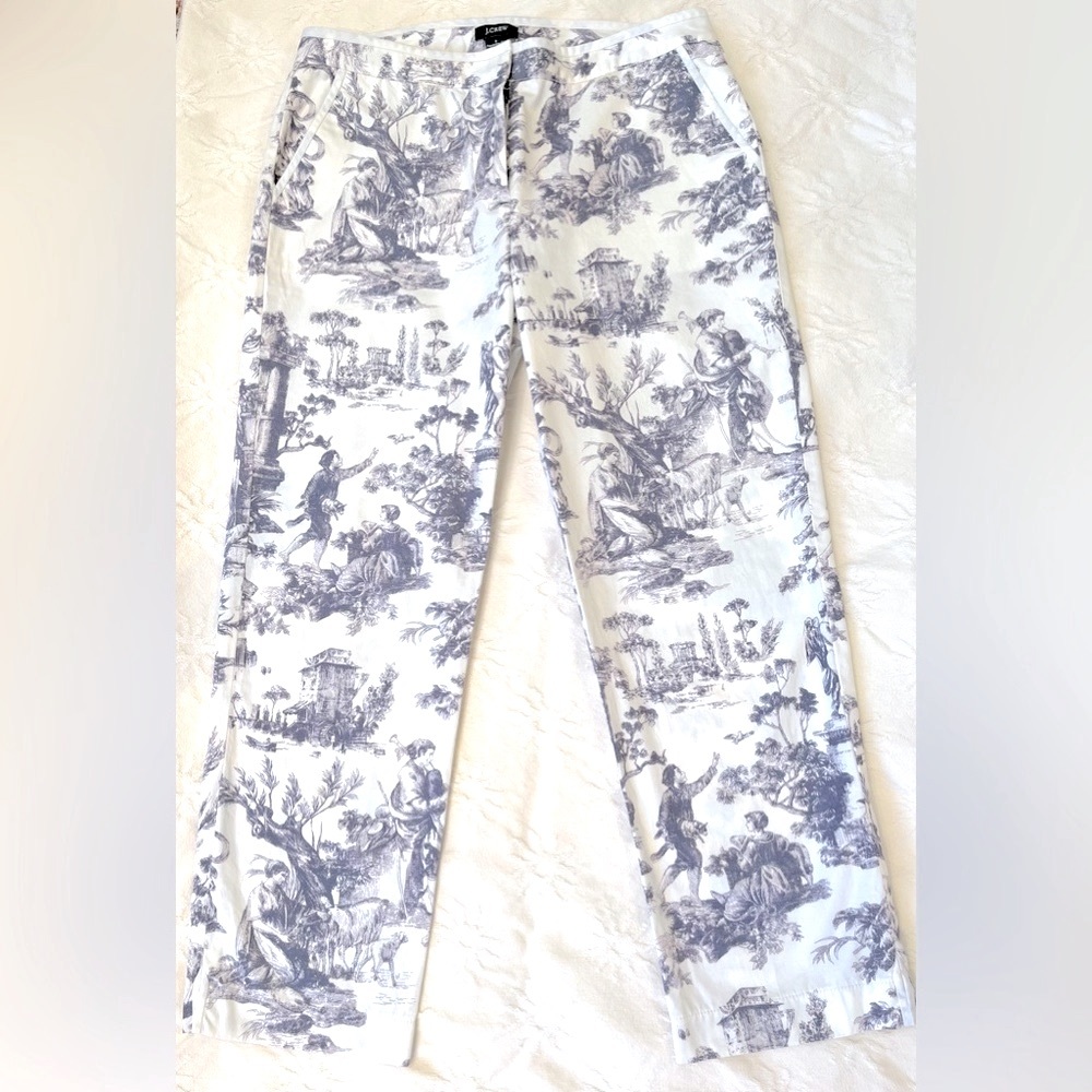 J CREW Favorite Fit French Country Toile Blue and White Cropped Pants, Size 4.